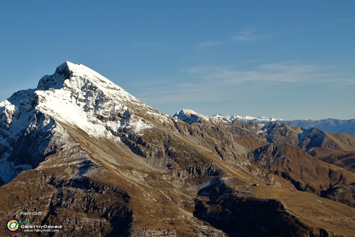 41 La lunga dorsale sud del Pizzo Arera.JPG